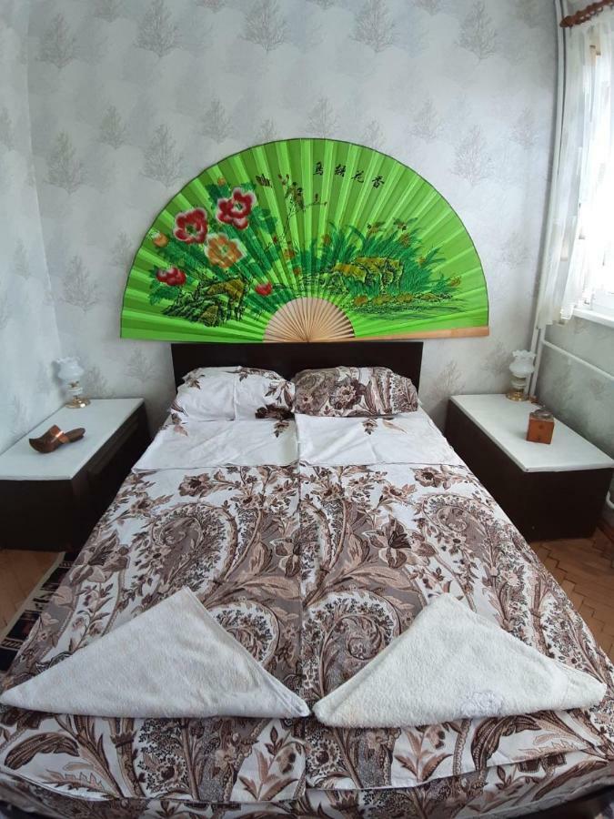Малко Oазисче София Номер фото